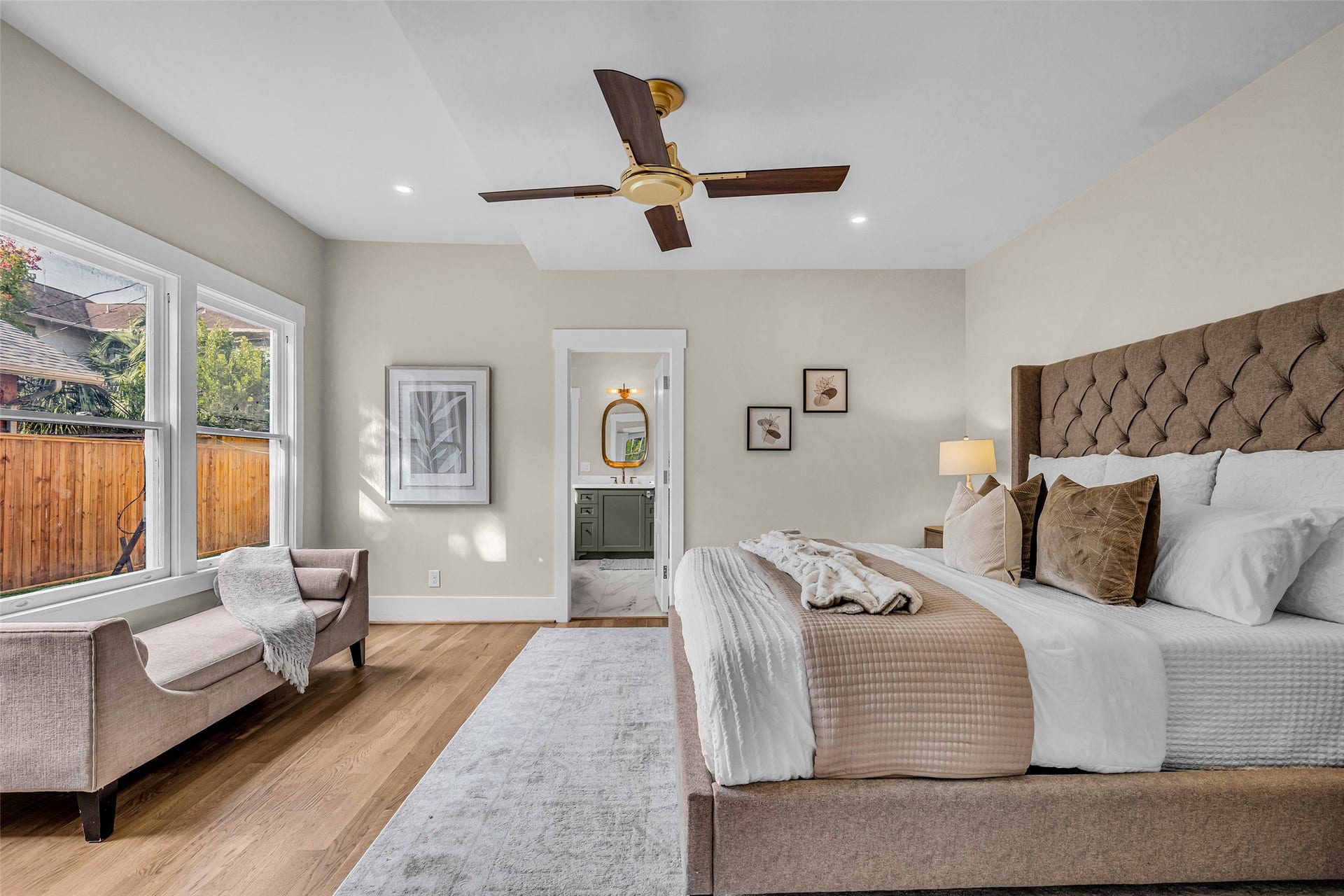 2602 Whitney Street, Houston, TX 77006 First Floor Primary Bedroom