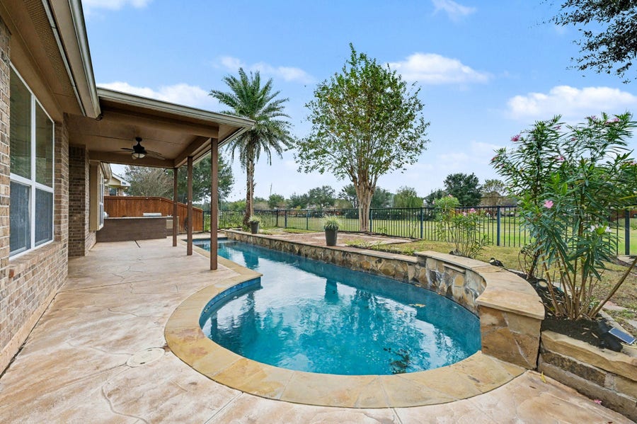 Property photo for 19727 Hubbard Creek Court, Cypress, TX