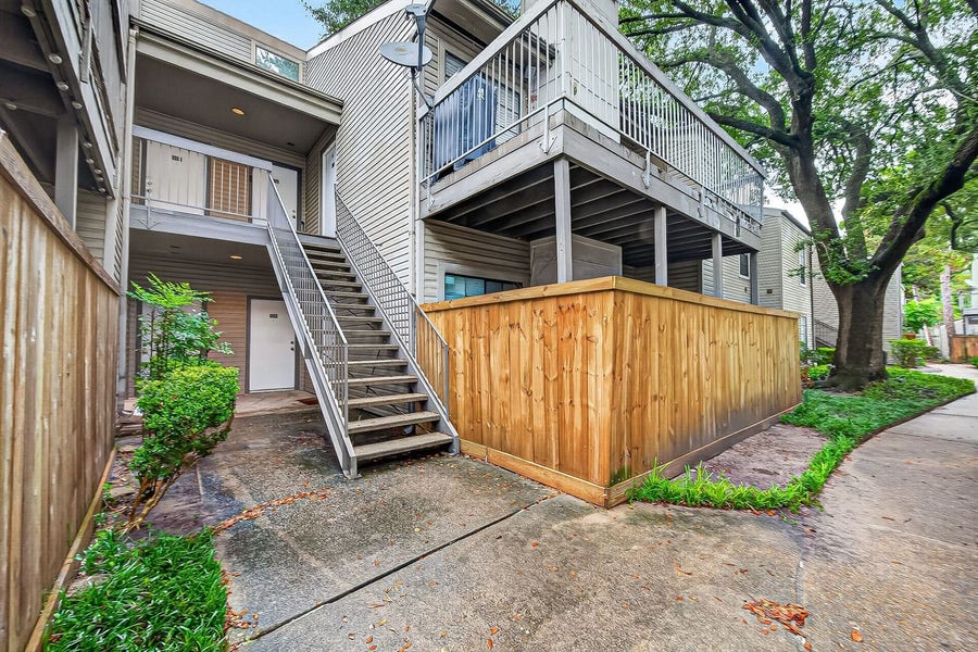 Property photo for 9707 Richmond Avenue, #118, Houston, TX