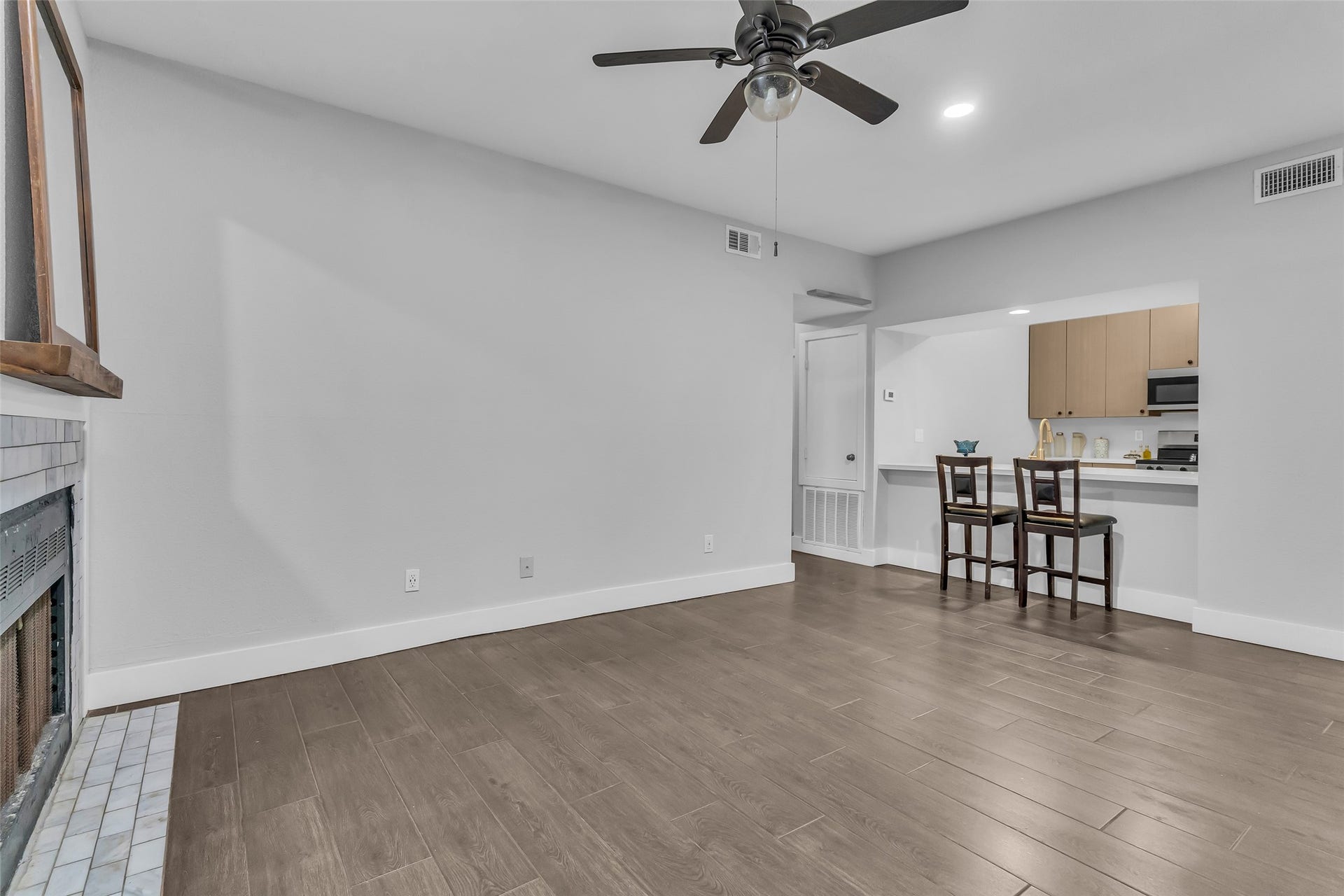 8100 Cambridge Street, #125, Houston, TX 77054 8100 Cambridge Street, #125, Houston, TX 77054