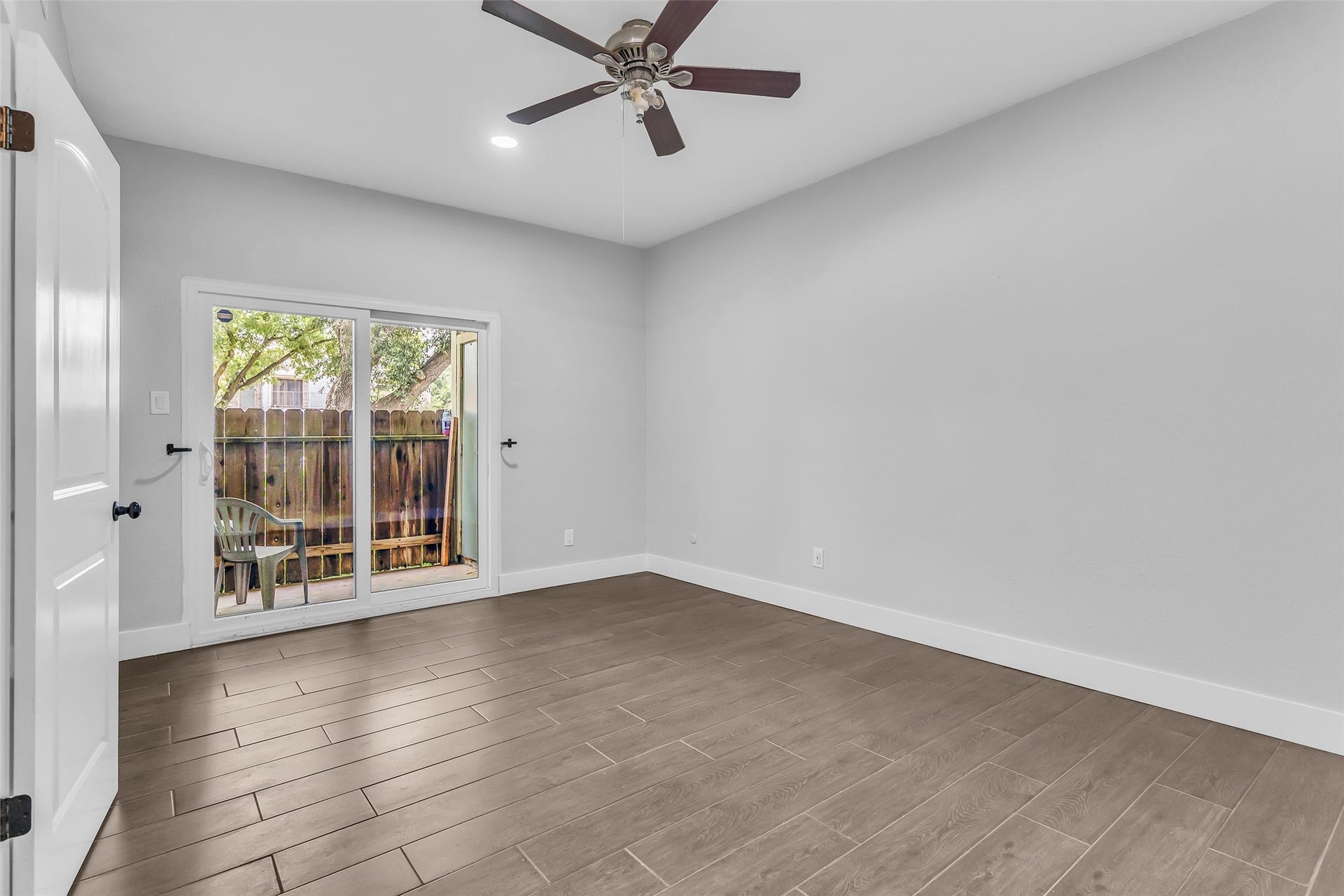 8100 Cambridge Street, #125, Houston, TX 77054 8100 Cambridge Street, #125, Houston, TX 77054