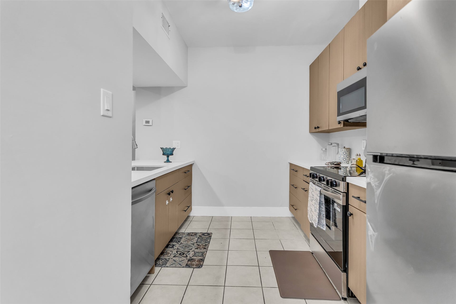 8100 Cambridge Street, #125, Houston, TX 77054 8100 Cambridge Street, #125, Houston, TX 77054