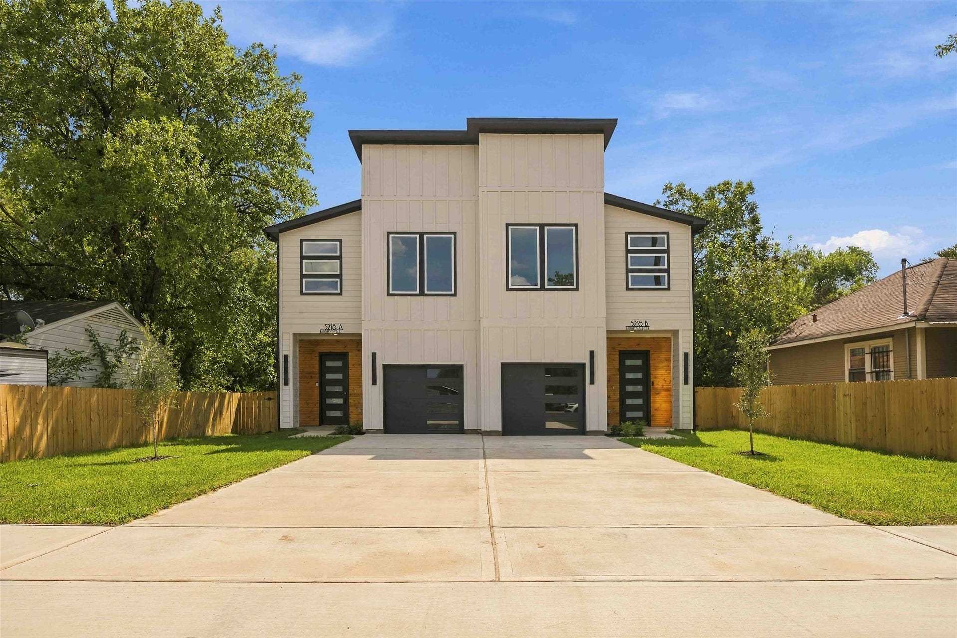 5218 Higgins Street, #A/B, Houston, TX 77033