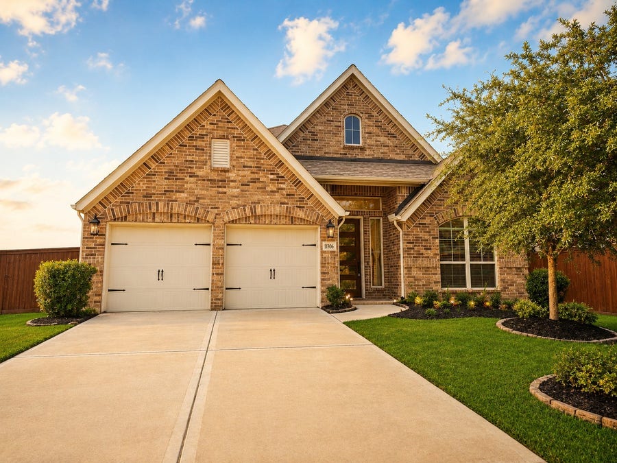 Property photo for 13706 Duro Bluff Drive, Cypress, TX