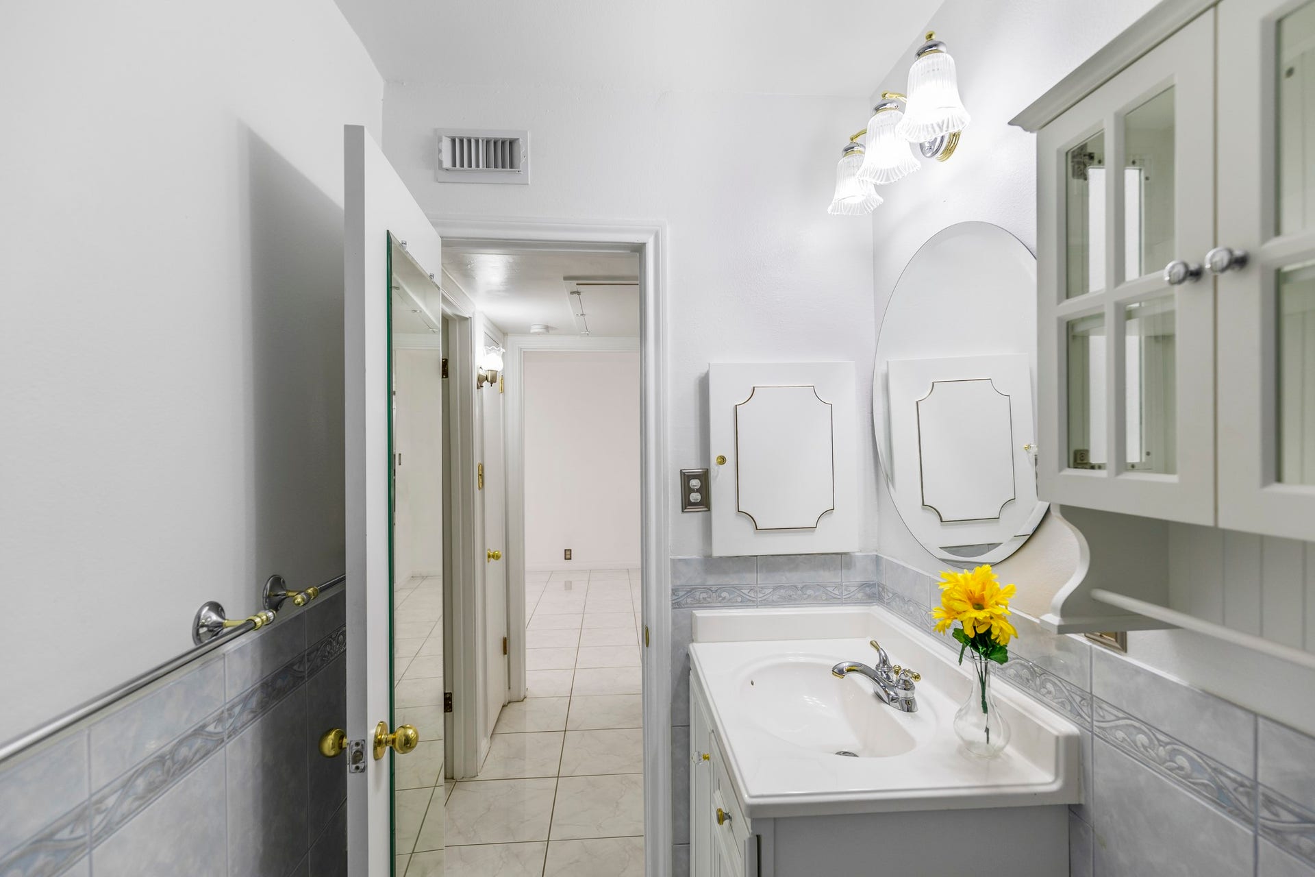 2601 Bellefontaine Street, #C104, Houston, TX 77025 2601 Bellefontaine Street, #C104, Houston, TX 77025