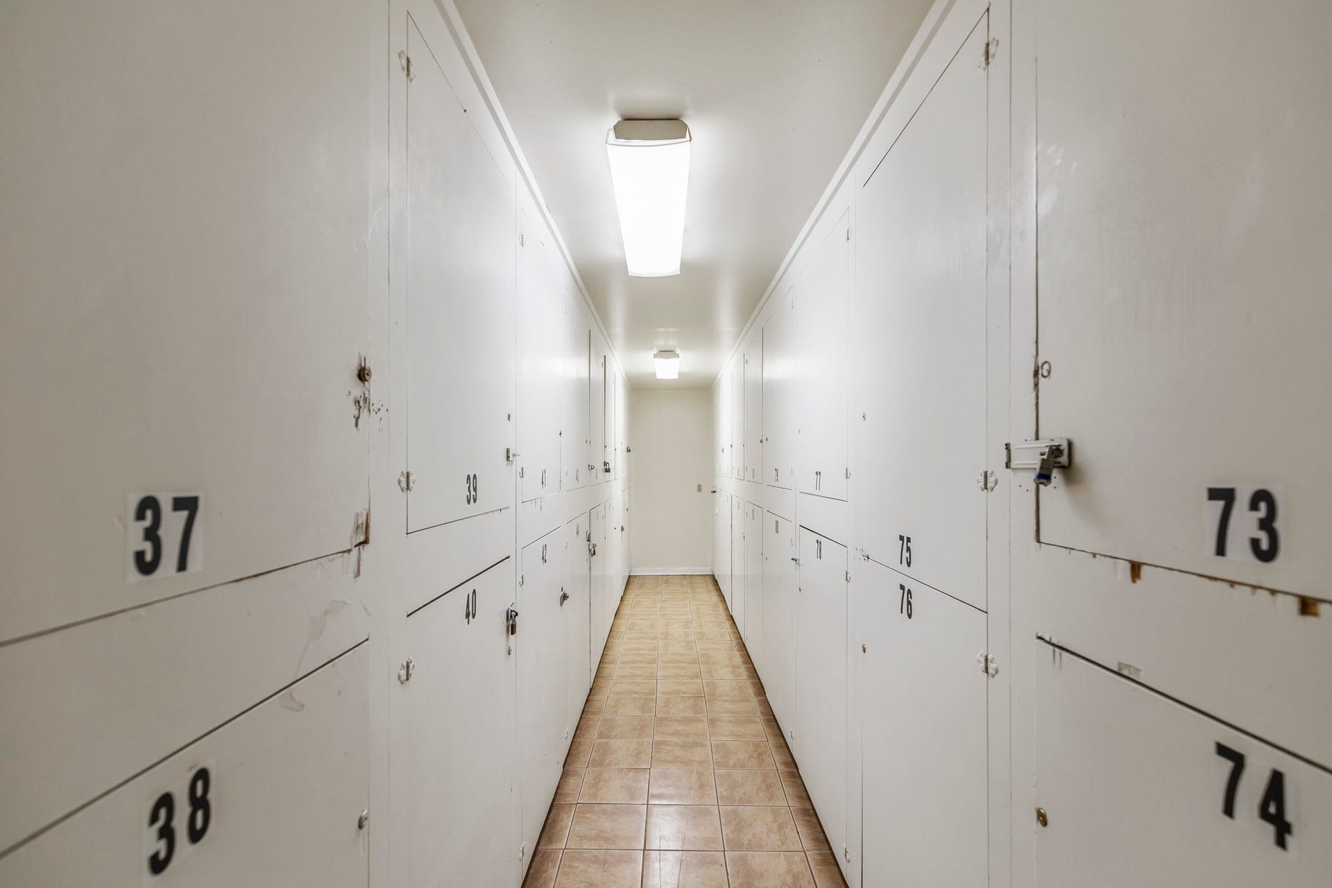 2601 Bellefontaine Street, #C104, Houston, TX 77025 Each unit comes with one assigned locker