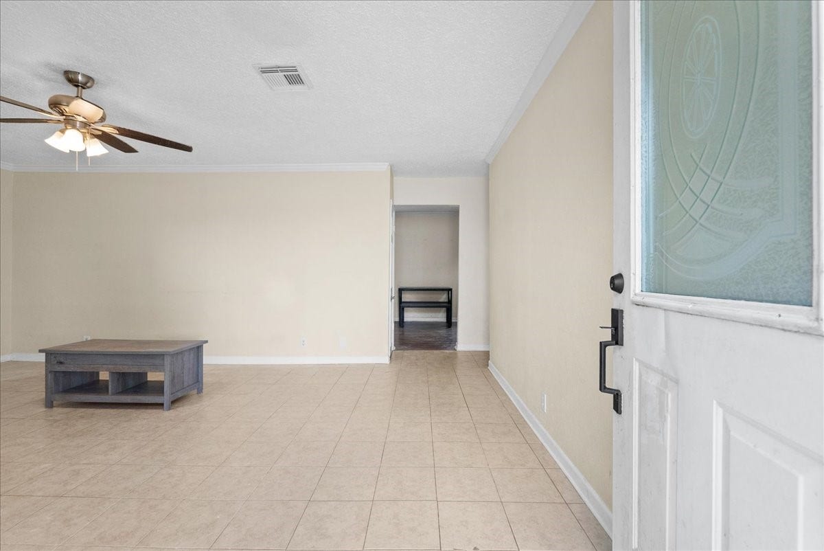 6119 Highland Road, Santa Fe, TX 77517 6119 Highland Road, Santa Fe, TX 77517