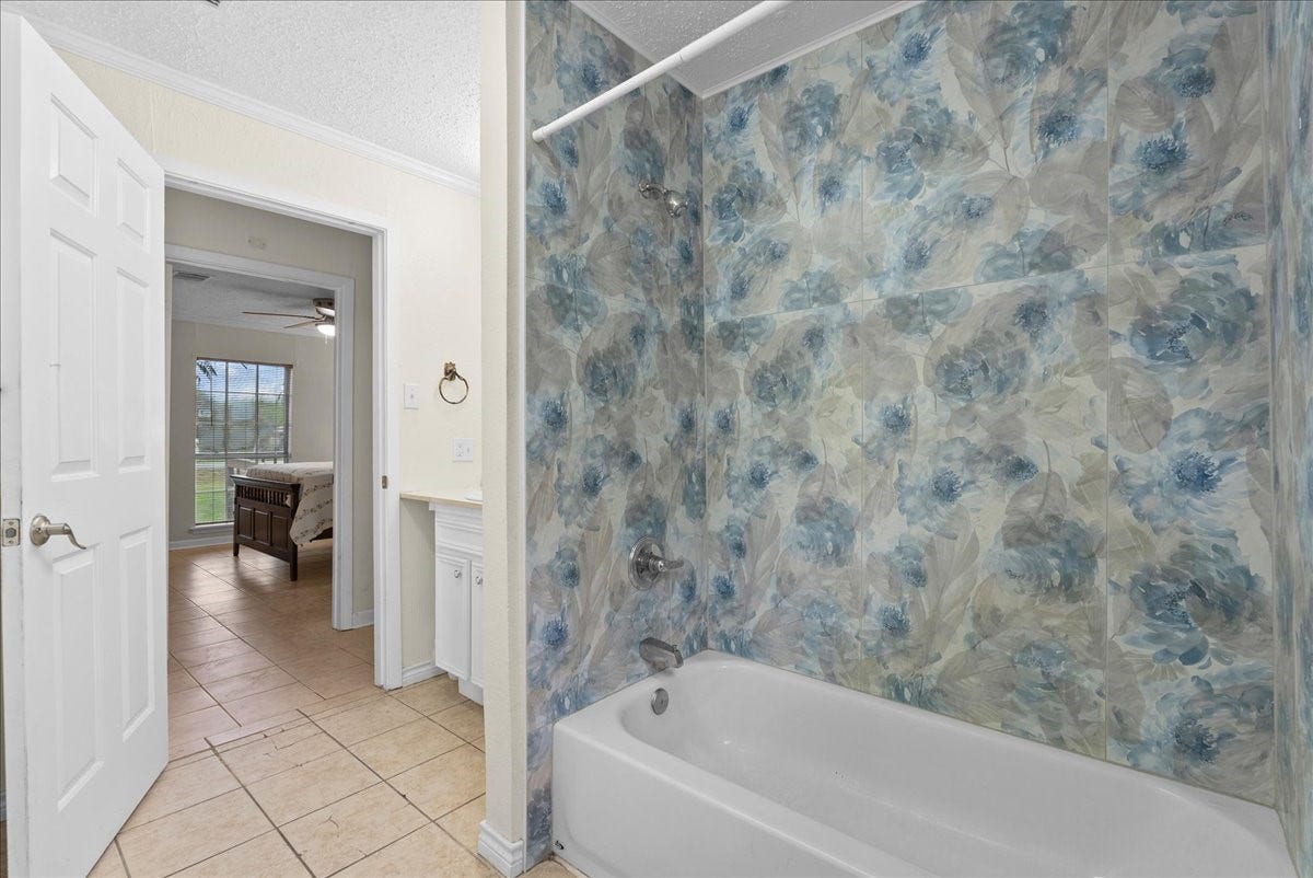 6119 Highland Road, Santa Fe, TX 77517 6119 Highland Road, Santa Fe, TX 77517