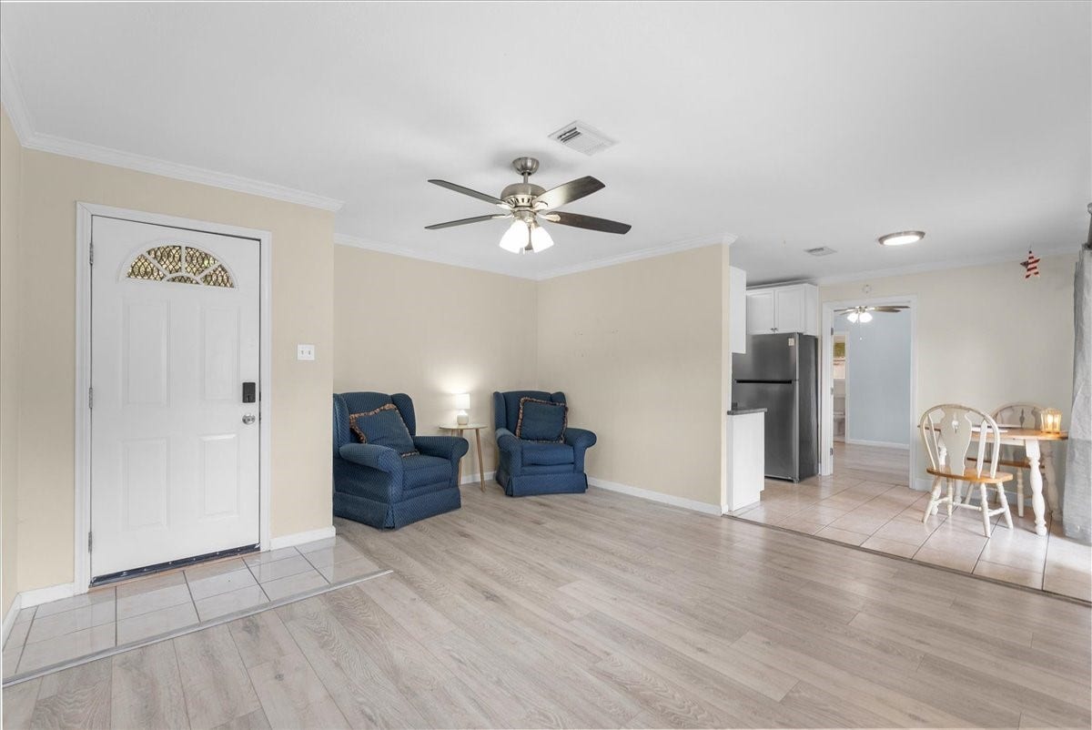 6119 Highland Road, Santa Fe, TX 77517 6119 Highland Road, Santa Fe, TX 77517