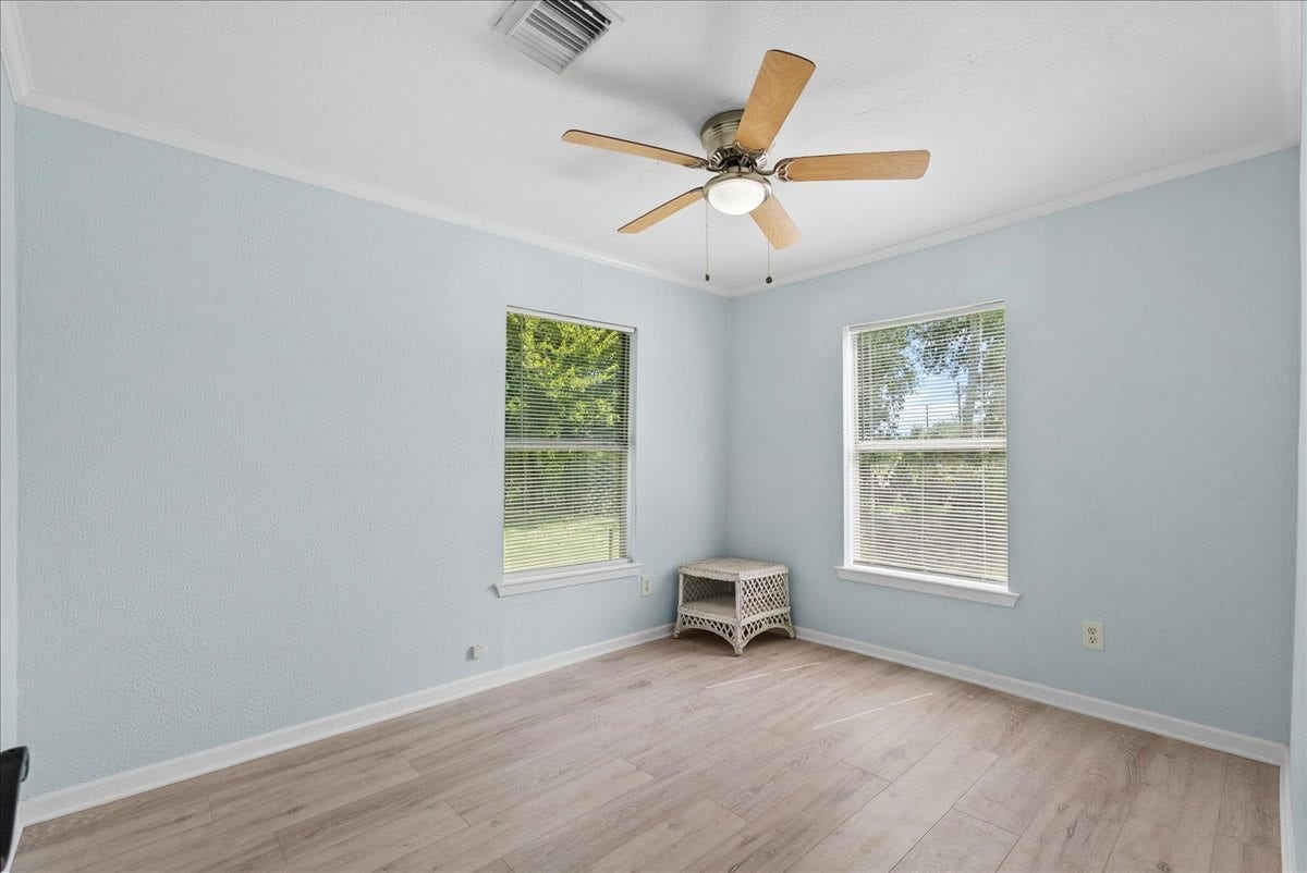 6119 Highland Road, Santa Fe, TX 77517 6119 Highland Road, Santa Fe, TX 77517