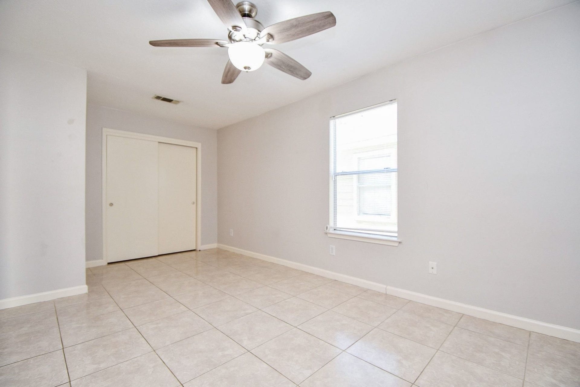 11811 Fossil Rock Lane, Houston, TX 77034 11811 Fossil Rock Lane, Houston, TX 77034