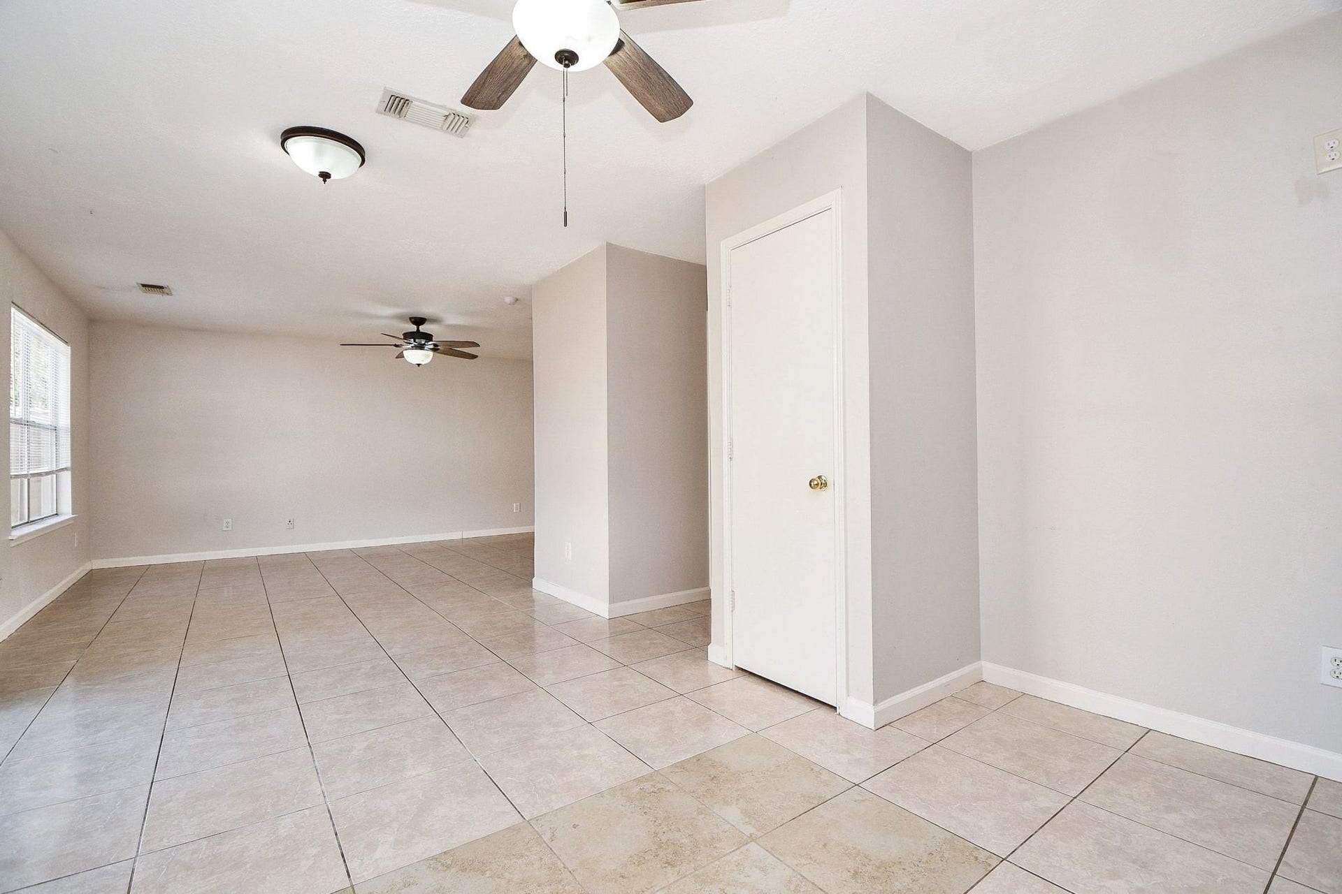 11811 Fossil Rock Lane, Houston, TX 77034 11811 Fossil Rock Lane, Houston, TX 77034