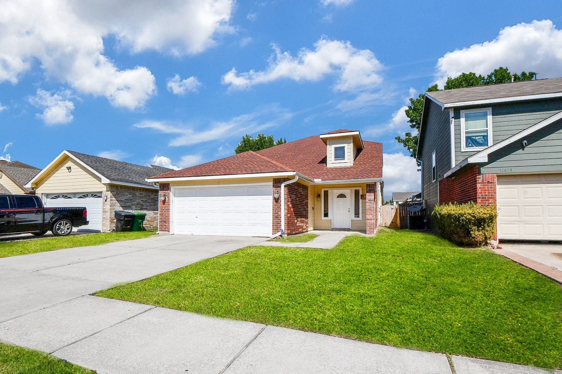 11811 Fossil Rock Lane, Houston, TX 77034 11811 Fossil Rock Lane, Houston, TX 77034
