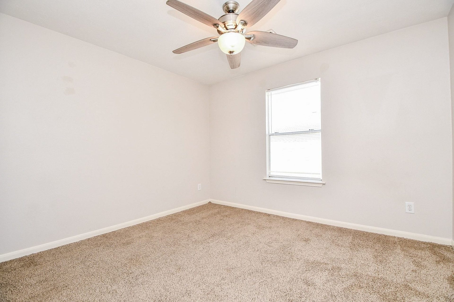 11811 Fossil Rock Lane, Houston, TX 77034 11811 Fossil Rock Lane, Houston, TX 77034