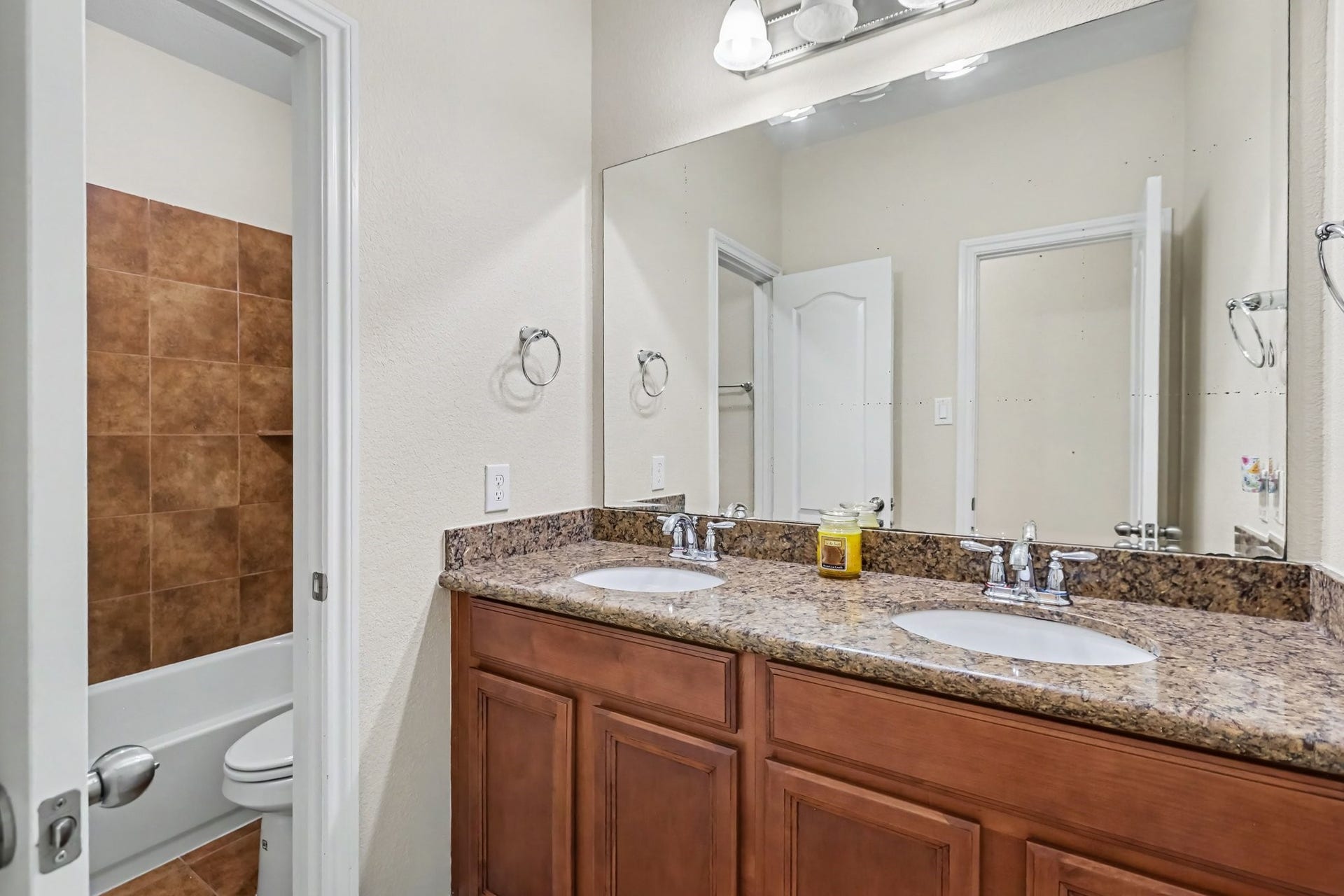17307 Meadow Light Drive, Richmond, TX 77407 17307 Meadow Light Drive, Richmond, TX 77407