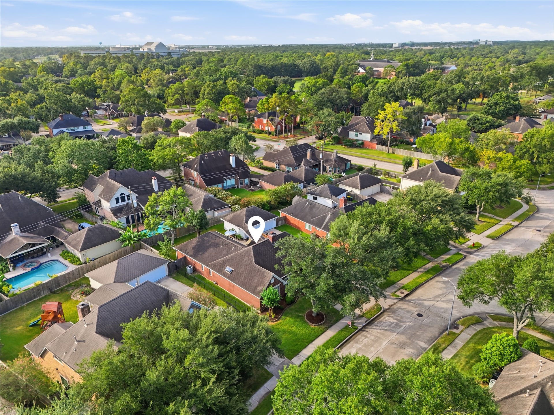 4010 Raven River Drive, Pasadena, TX 77059
