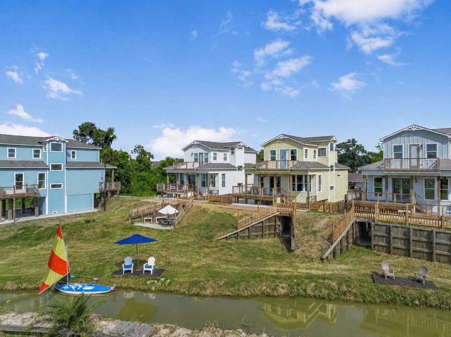 Property photo for 4436 Shady Lake Drive, Seabrook, TX