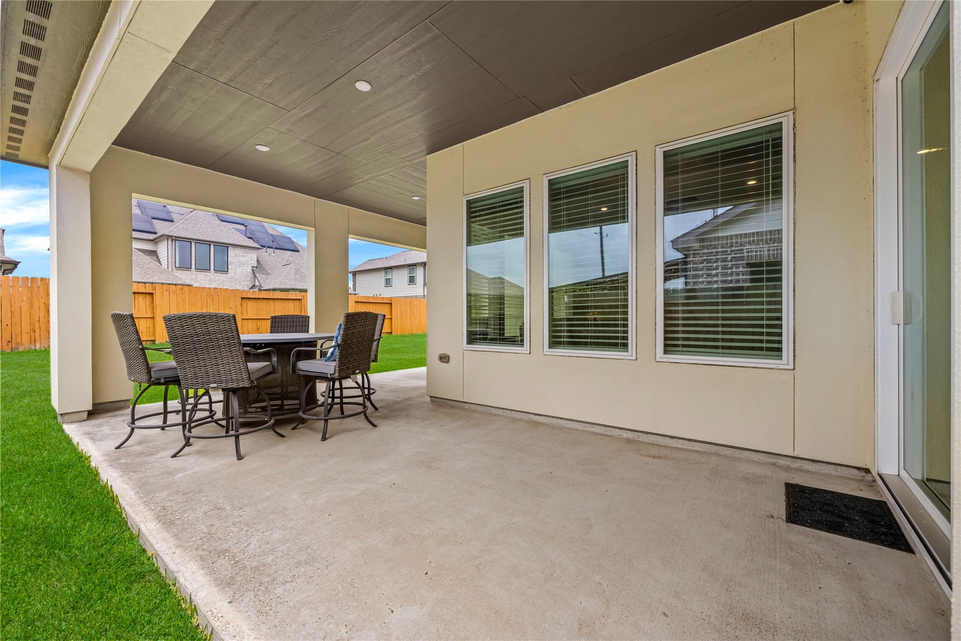 15811 Sunlit Falls Drive, Humble, TX 77346 15811 Sunlit Falls Drive, Humble, TX 77346