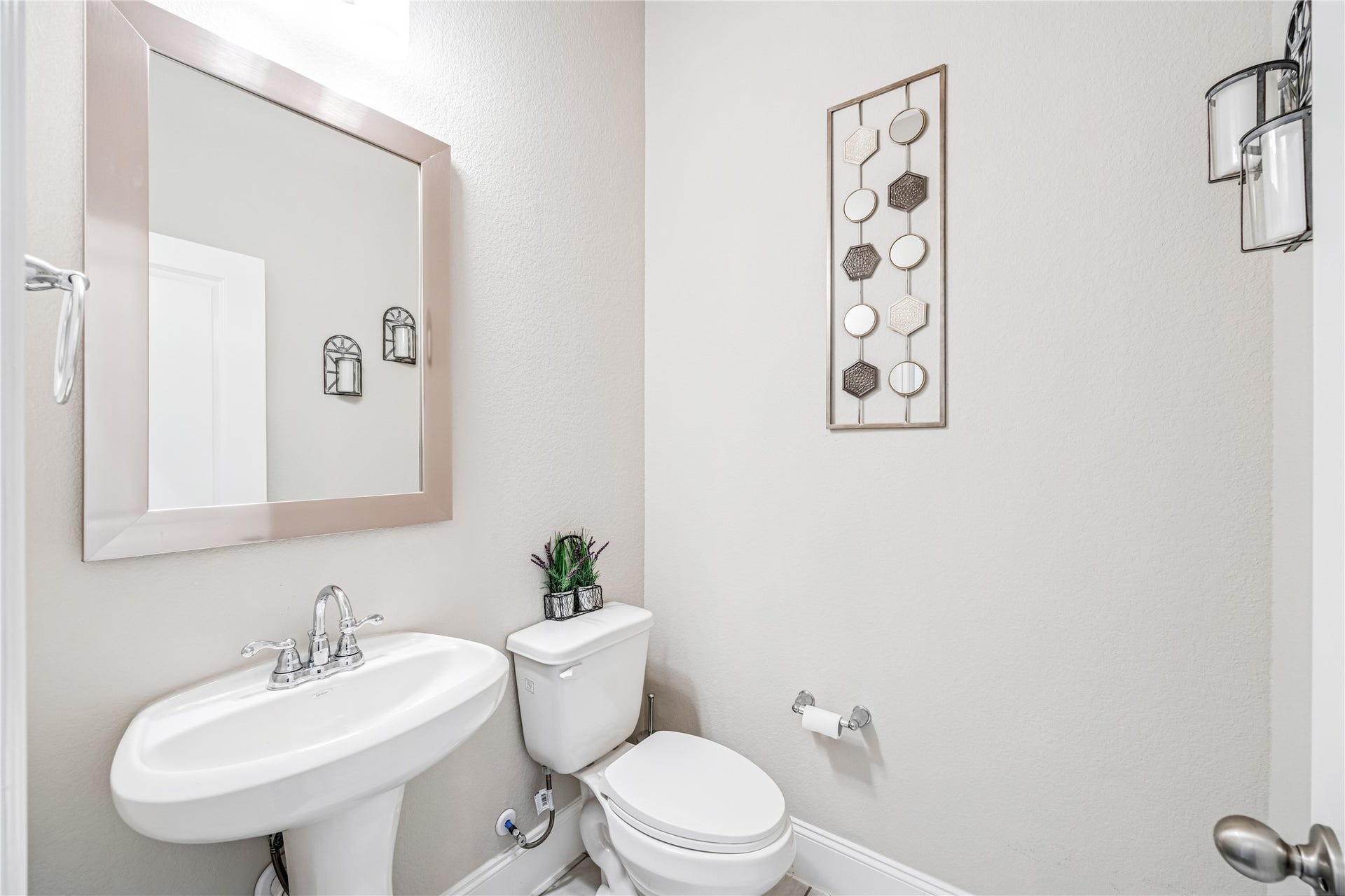 15811 Sunlit Falls Drive, Humble, TX 77346 15811 Sunlit Falls Drive, Humble, TX 77346