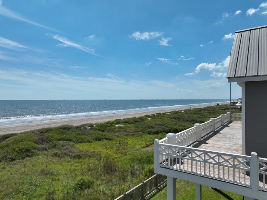 Property photo for 3450 Smiths Point, Crystal Beach, TX