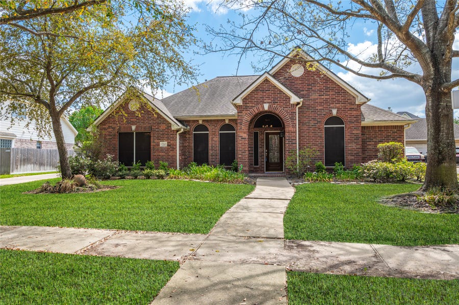 Property photo for 17327 Mesquite Brush Lane, Houston, TX