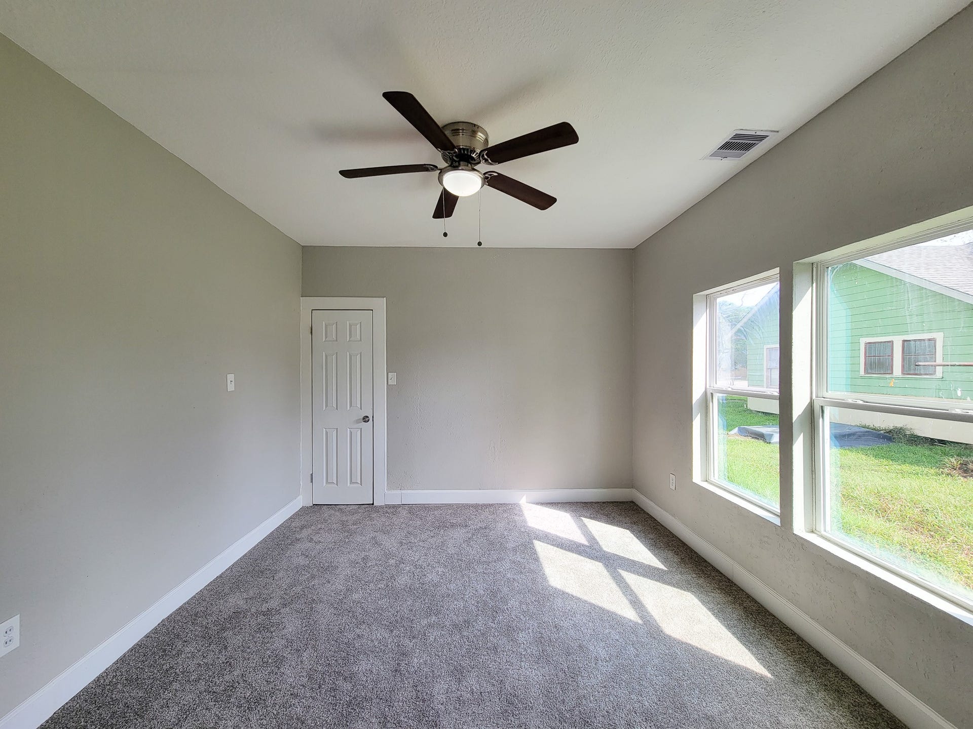 605 N Avenue A, Freeport, TX 77541
