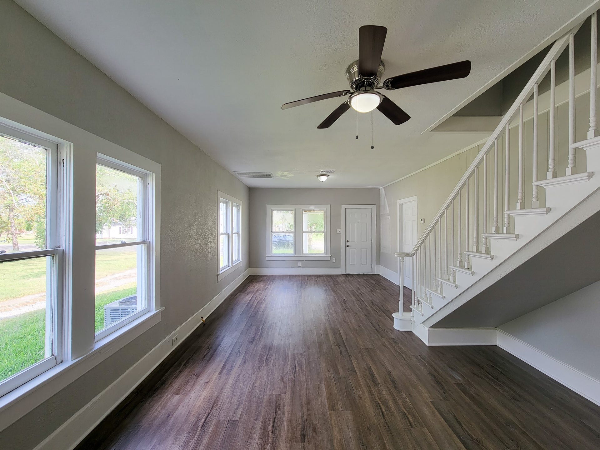605 N Avenue A, Freeport, TX 77541