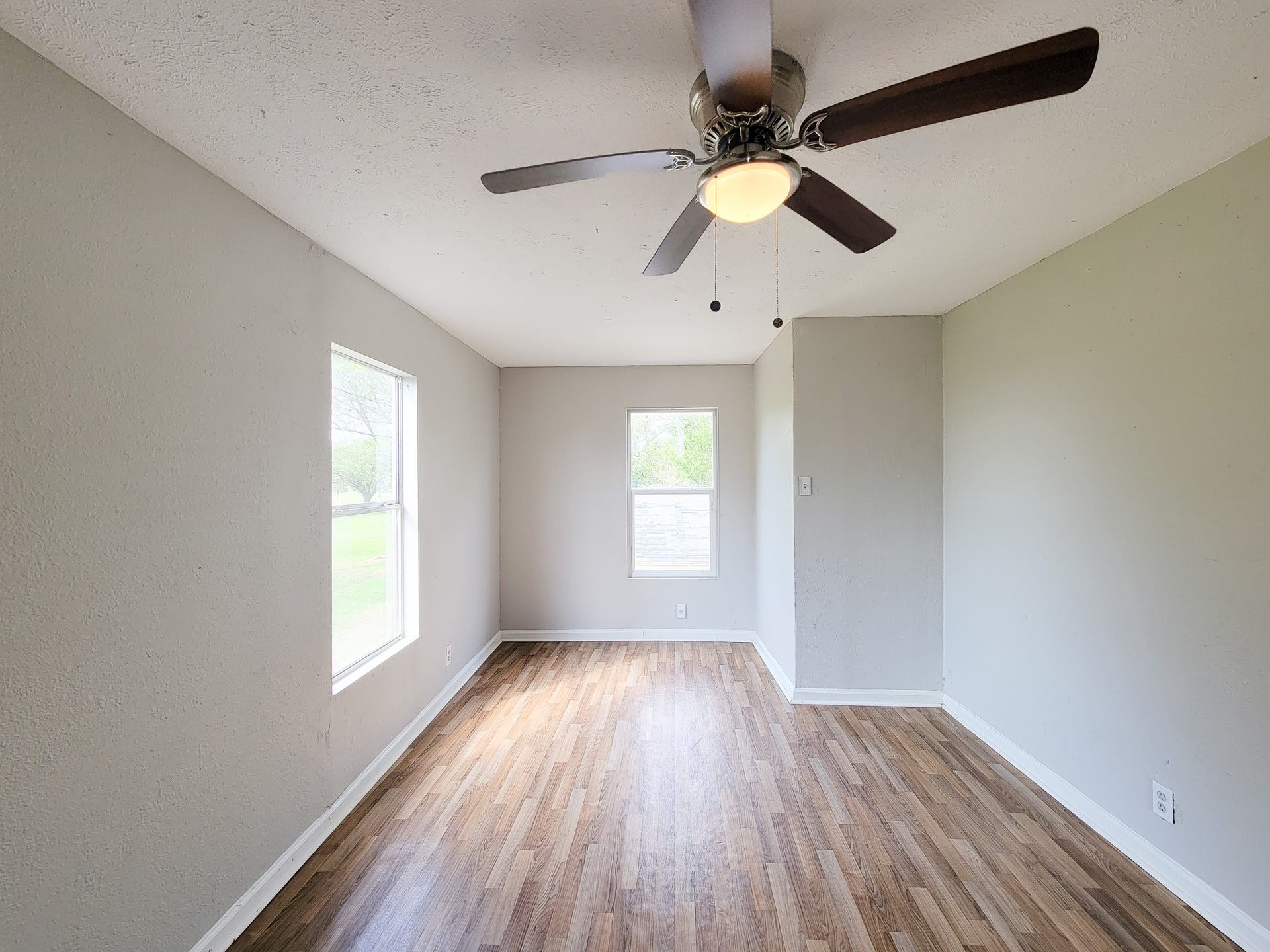 605 N Avenue A, Freeport, TX 77541