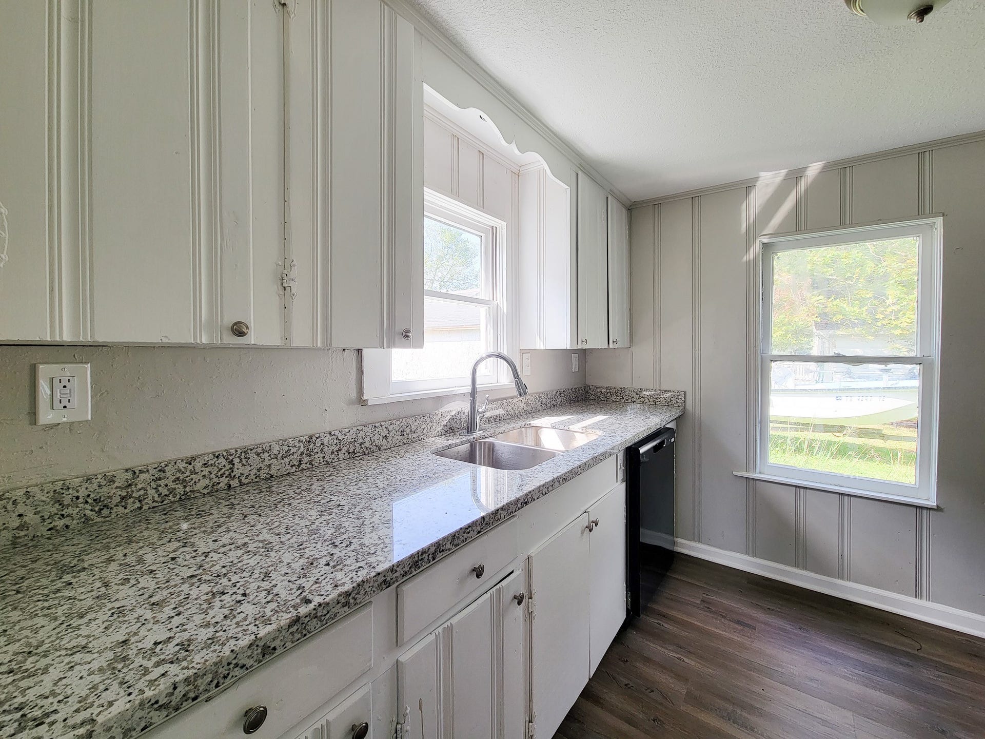 605 N Avenue A, Freeport, TX 77541