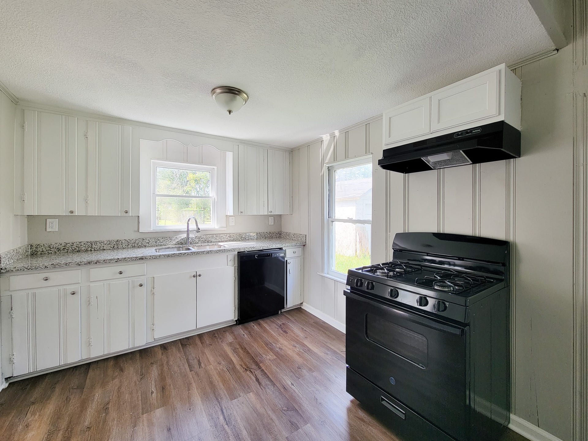 605 N Avenue A, Freeport, TX 77541