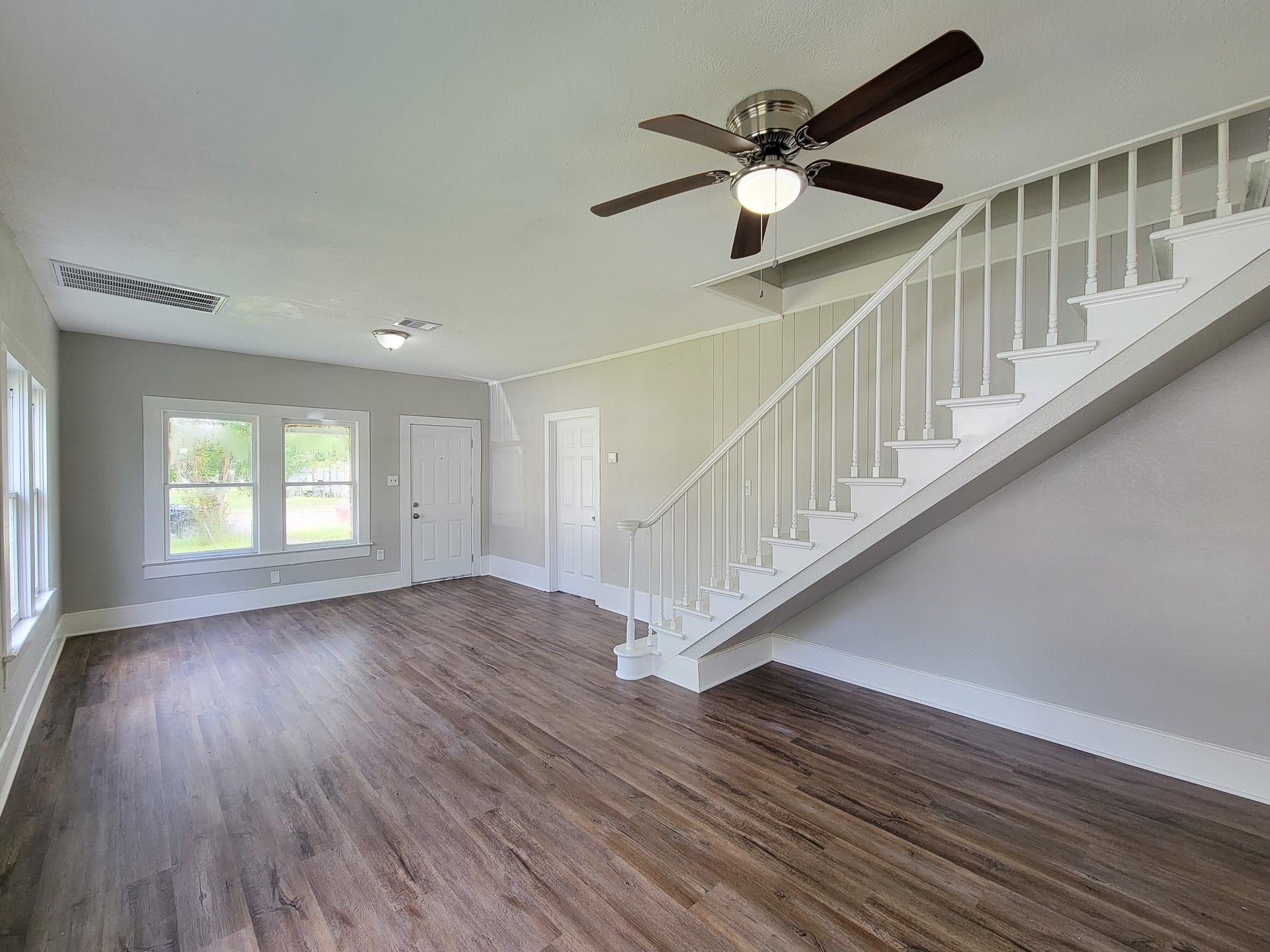 605 N Avenue A, Freeport, TX 77541
