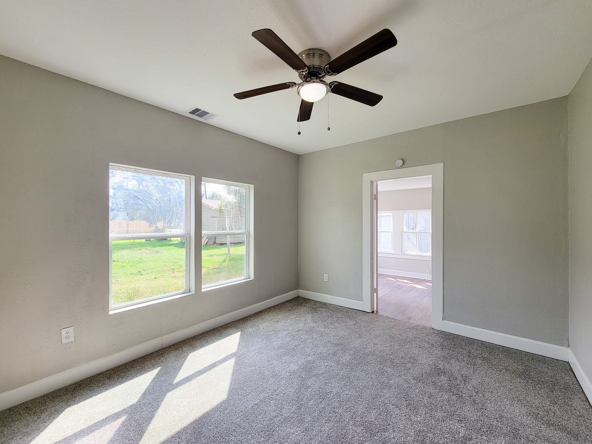 605 N Avenue A, Freeport, TX 77541