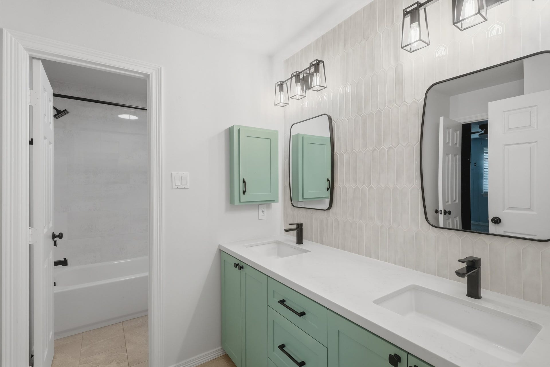 9419 Stonehouse Lane, Houston, TX 77025 9419 Stonehouse Lane, Houston, TX 77025