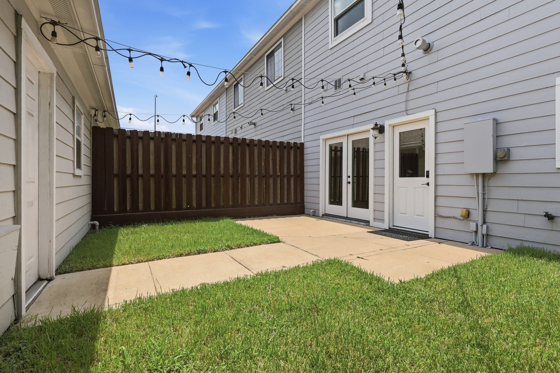 9419 Stonehouse Lane, Houston, TX 77025 9419 Stonehouse Lane, Houston, TX 77025