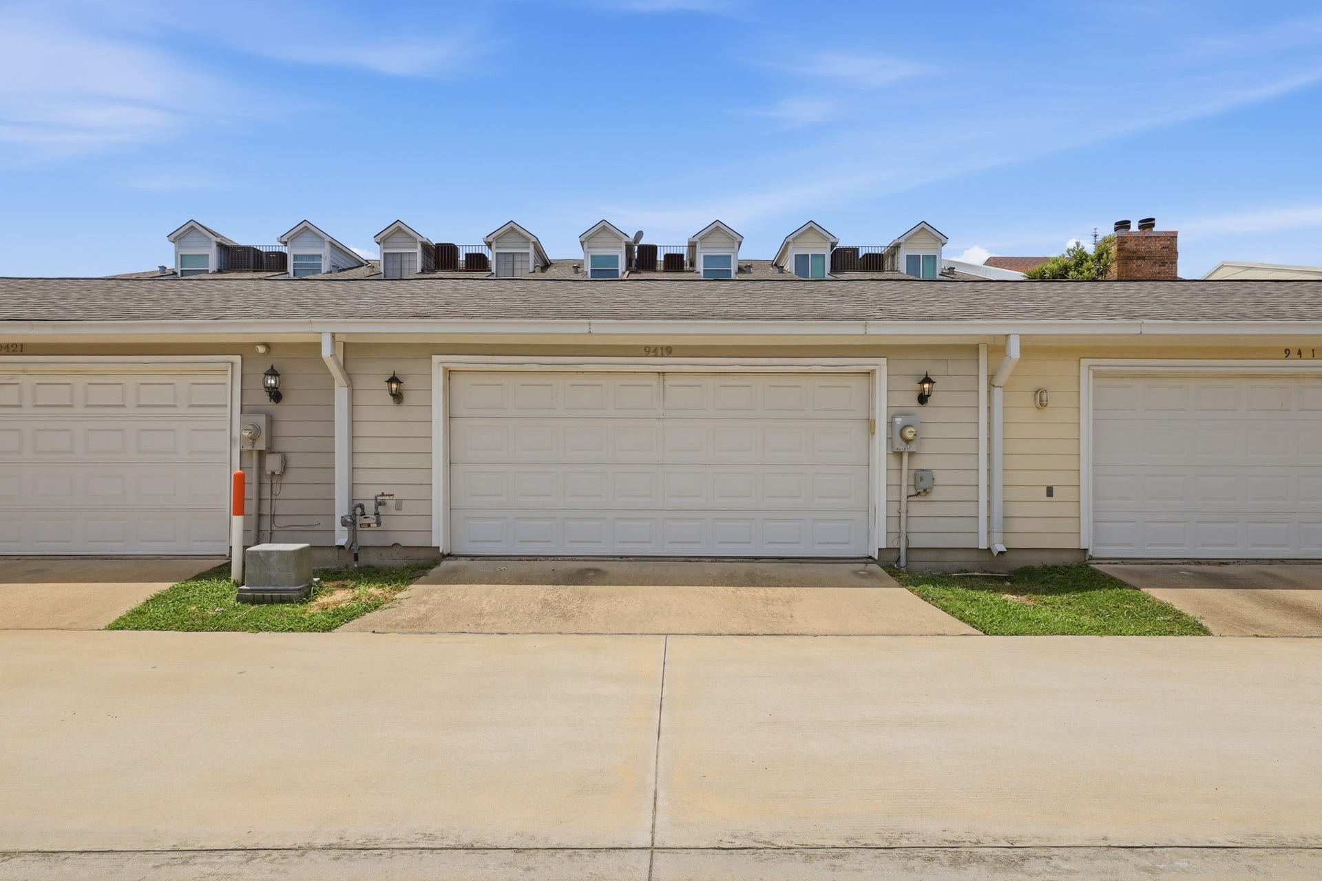 9419 Stonehouse Lane, Houston, TX 77025 9419 Stonehouse Lane, Houston, TX 77025