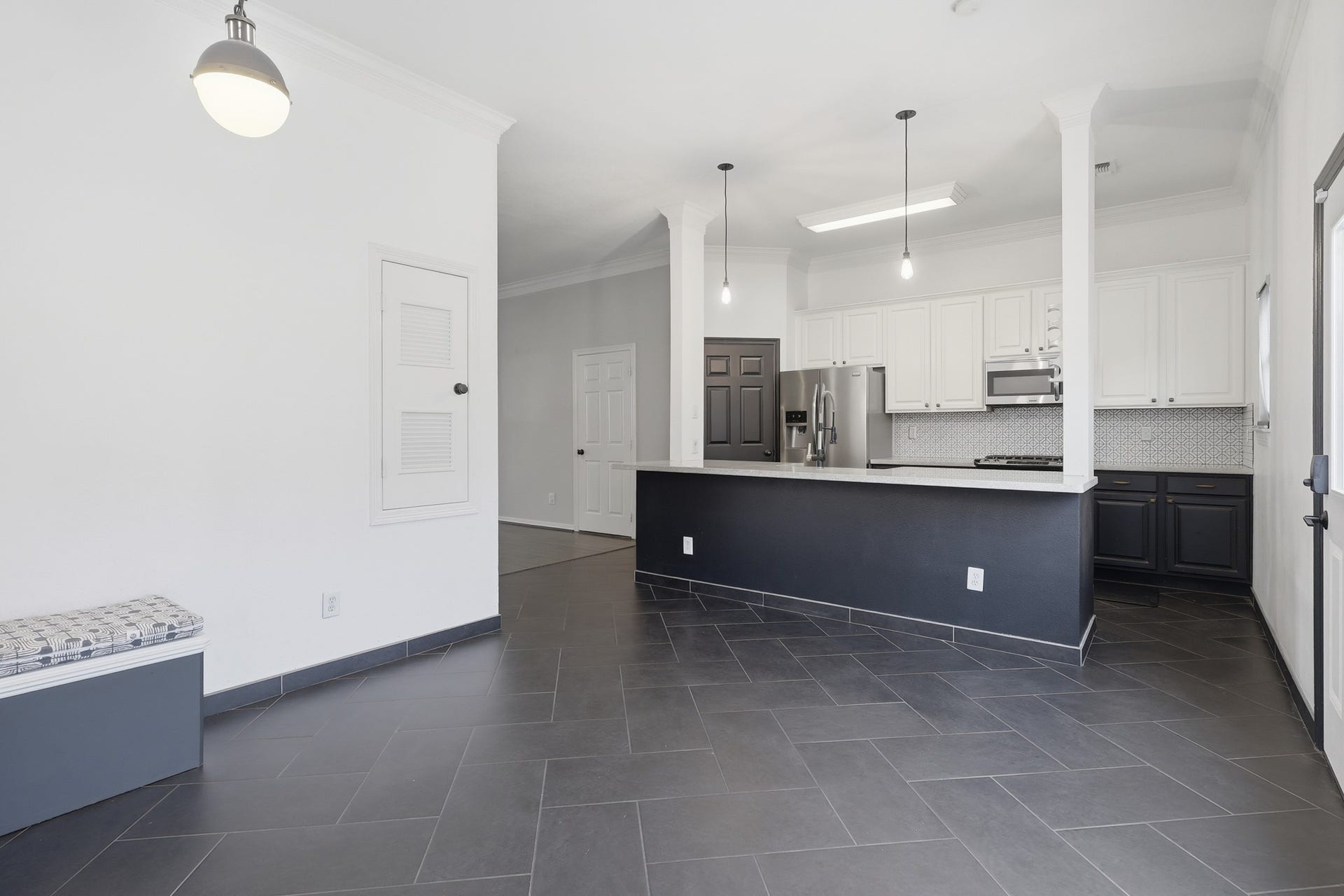 9419 Stonehouse Lane, Houston, TX 77025 9419 Stonehouse Lane, Houston, TX 77025
