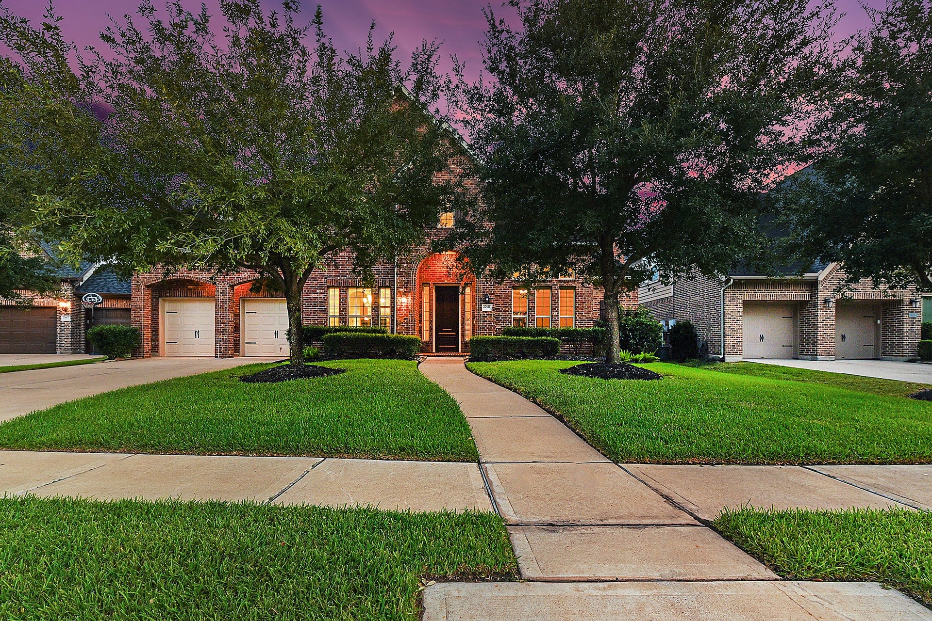 27411 Gladway Manor Drive, Katy, TX 77494 Welcome to this meticulously maintained home in the highly sought-after Eastside community of Firethorne, zoned to Katy ISD schools. The property features a spacious 3-car garage plus an approximately 800 sq. ft. air-conditioned detached workshop, offering exceptional space for hobbies, projects, storage, or additional workspace