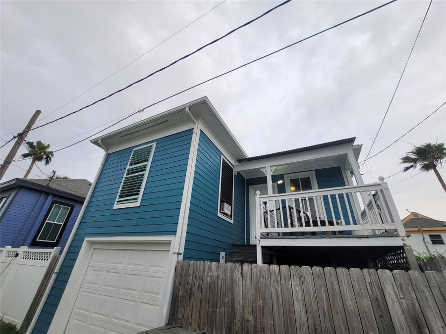 Property photo for 1623 Avenue N 1/2, #GA-REAR, Galveston, TX