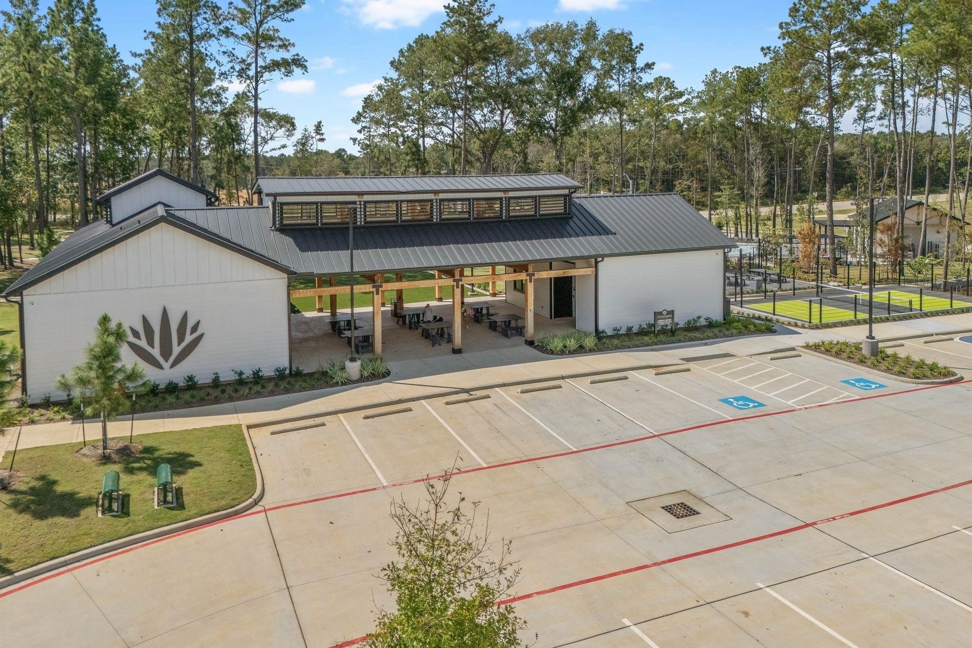4526 Iguaza Falls Drive, Conroe, TX 77303 4526 Iguaza Falls Drive, Conroe, TX 77303