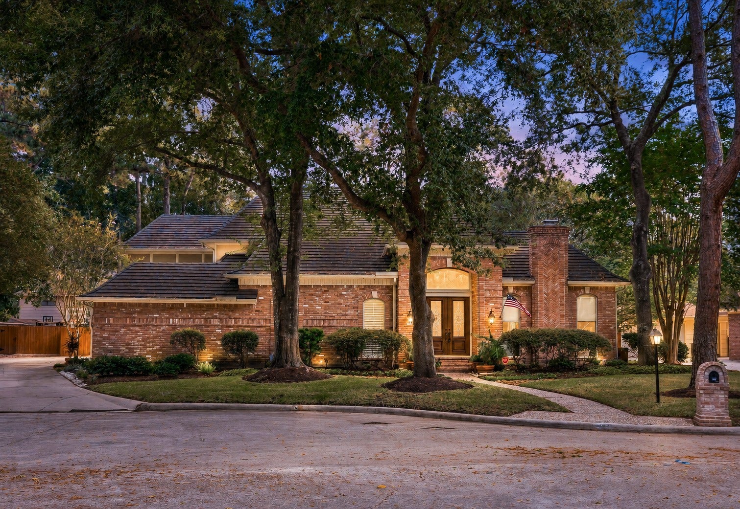 14018 Court Of Regents, Houston, TX 77069 Set along a quiet Huntwick cul de sac, this gracious home pairs enduring curb appeal with thoughtful upgrades, including a tankless water heater and water softener.