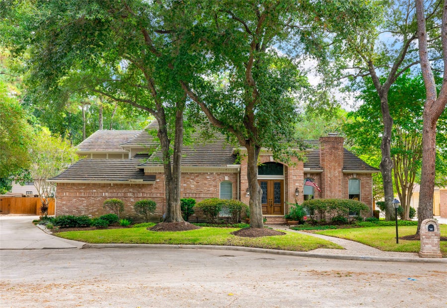 Property photo for 14018 Court Of Regents, Houston, TX