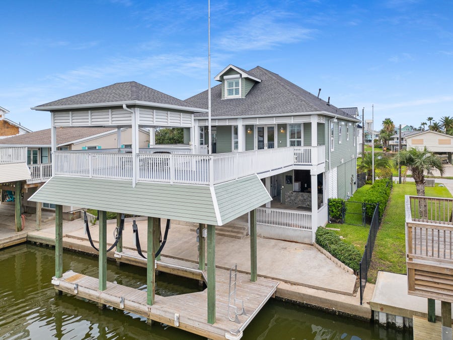Property photo for 16530 Tampico Way, Jamaica Beach, TX