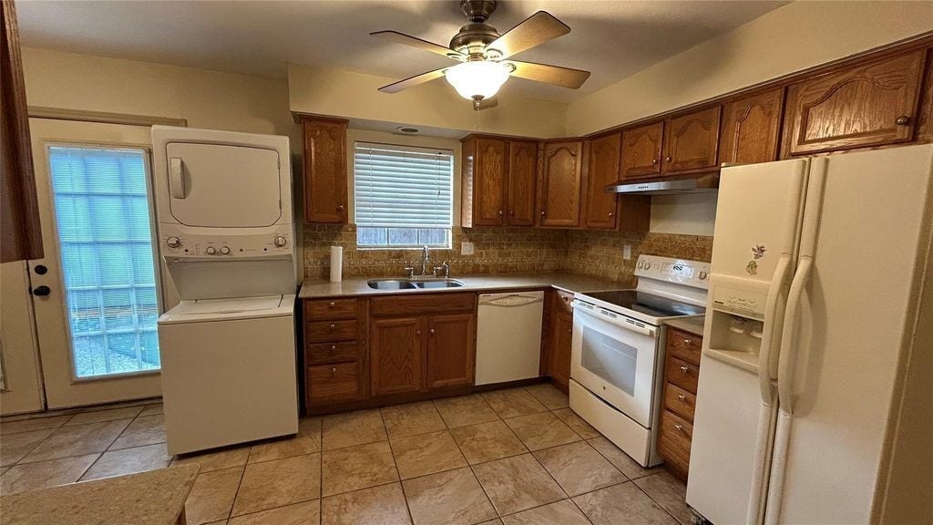 7600 Burgoyne Road, #115, Houston, TX 77063 7600 Burgoyne Road, #115, Houston, TX 77063