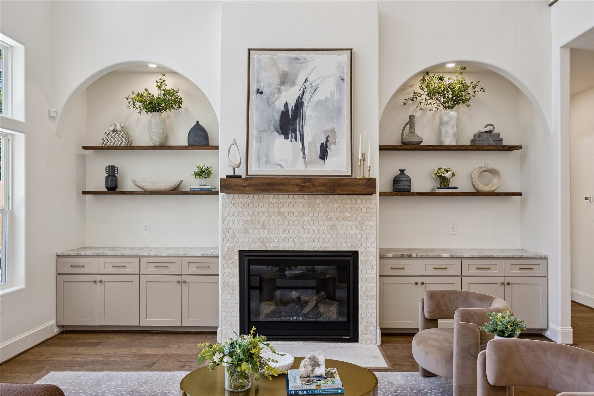 Gaslog fireplace with floating shelves