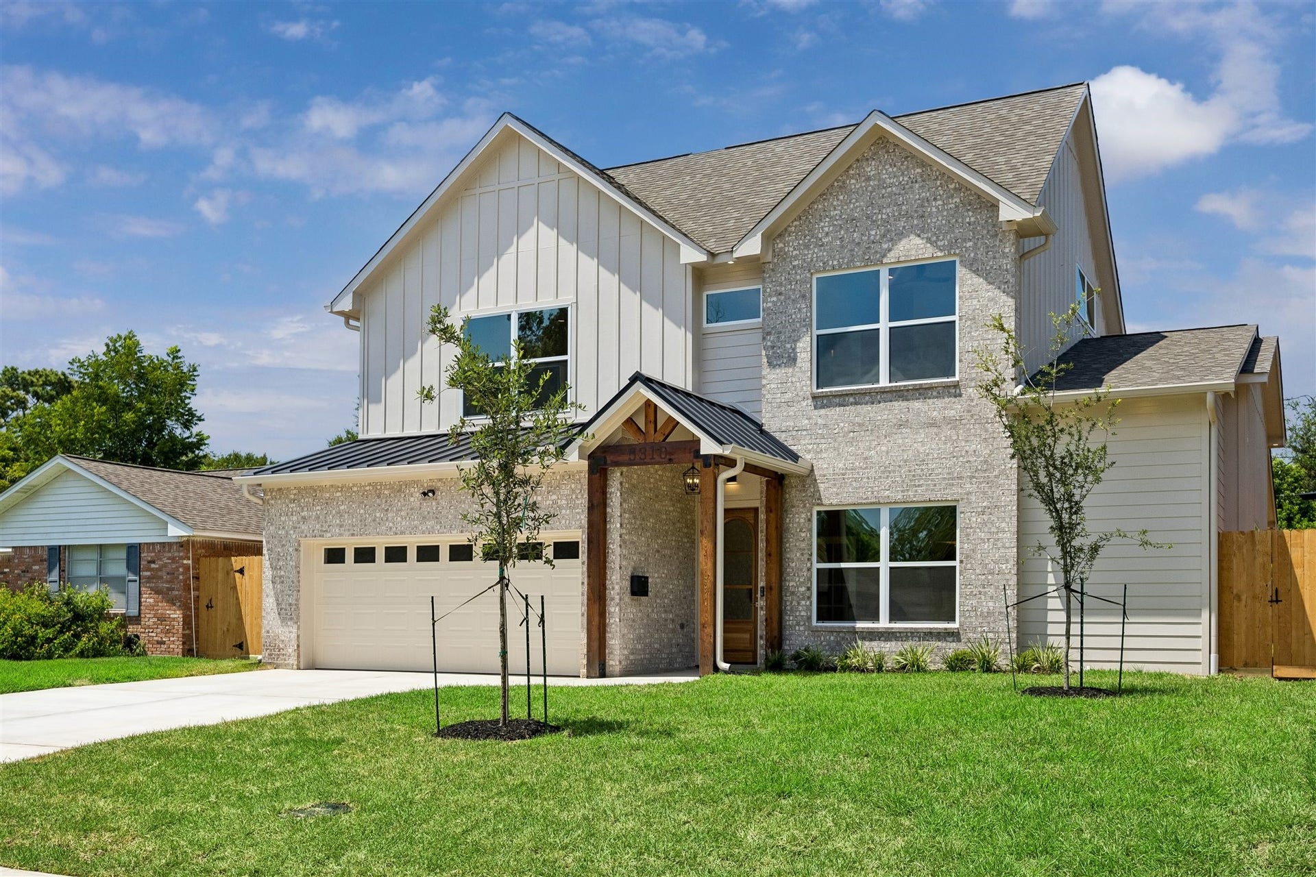 Experience elevated living in the heart of Oak Forest with this exceptional new construction home offering 5 bedrooms, 4.5 baths, and 3,381 square feet of thoughtfully designed living space.