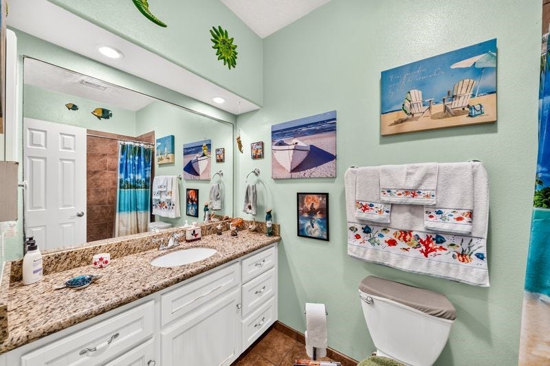 749 12th Street, Dickinson, TX 77539 749 12th Street, Dickinson, TX 77539