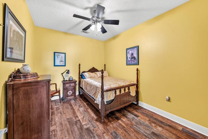 749 12th Street, Dickinson, TX 77539 749 12th Street, Dickinson, TX 77539