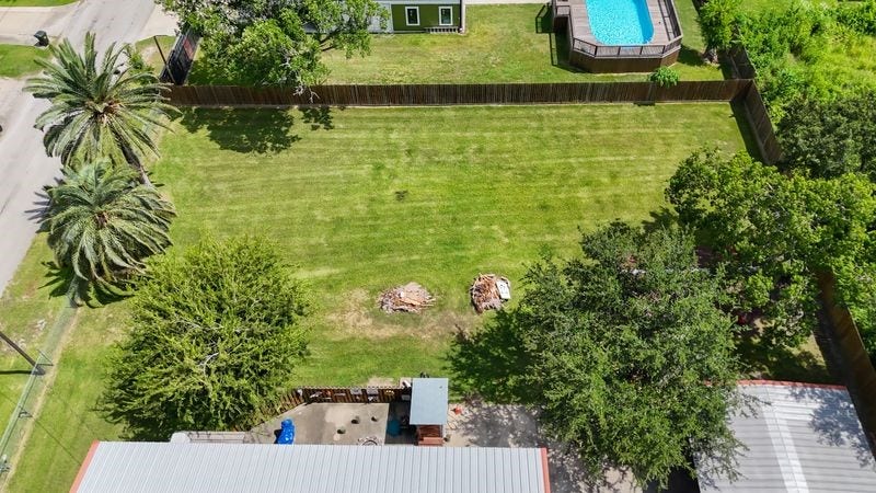 749 12th Street, Dickinson, TX 77539 749 12th Street, Dickinson, TX 77539