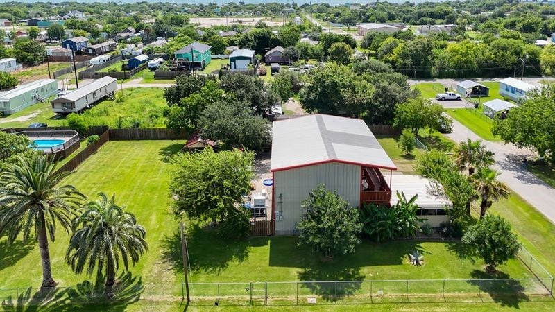 749 12th Street, Dickinson, TX 77539 749 12th Street, Dickinson, TX 77539