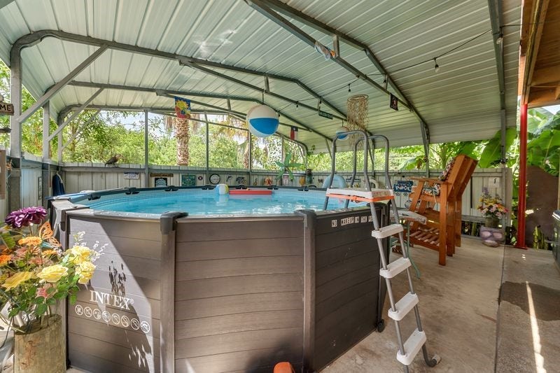 749 12th Street, Dickinson, TX 77539 749 12th Street, Dickinson, TX 77539